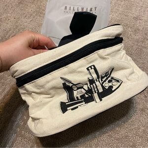 New {Hallmark Collectibles} Cosmetics Pouch
